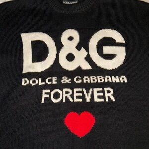 Preloved Dolce&Gabbana sweater great condition color black size is XL.